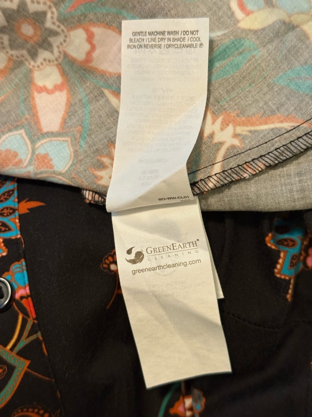 Boden Isodora Midi Shirt Dress in a black paisley chintz print - Picture 9 of 10